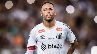 Neymar might be extending his stay in the Brazilian Serie A. (X)