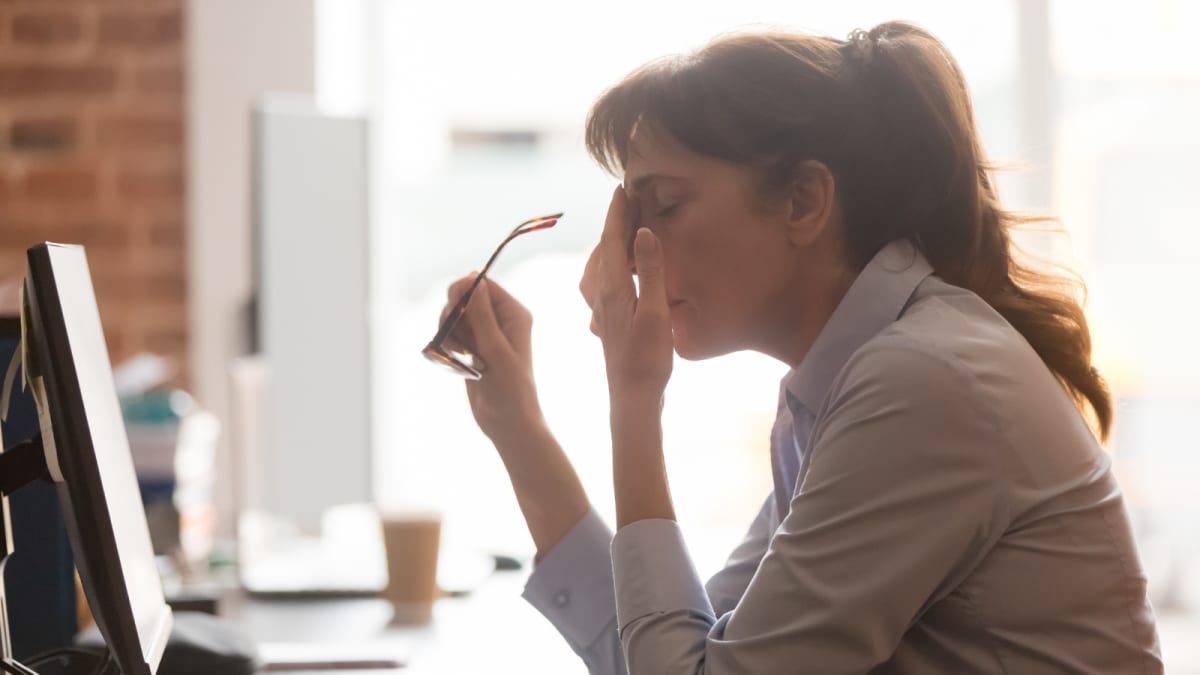 10 Overlooked Signs Of Diabetes In Women That Can Mimic Hormonal Changes 