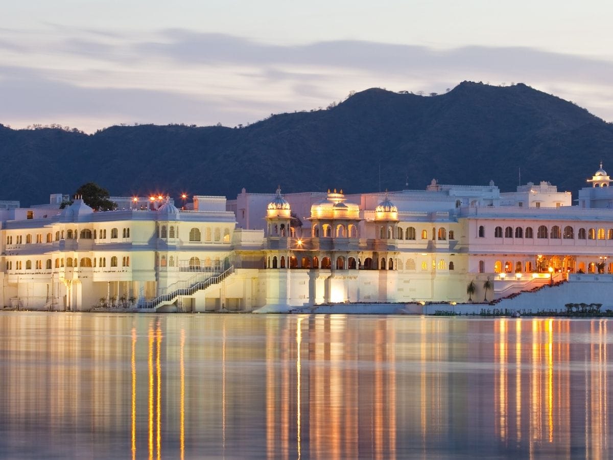 7 Indian Destinations To Visit On A Full Moon Night