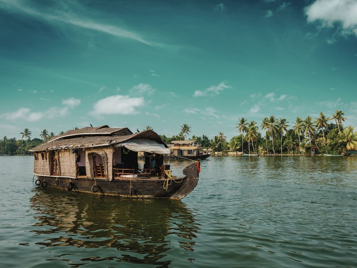 7 Indian Destinations To Visit On A Full Moon Night