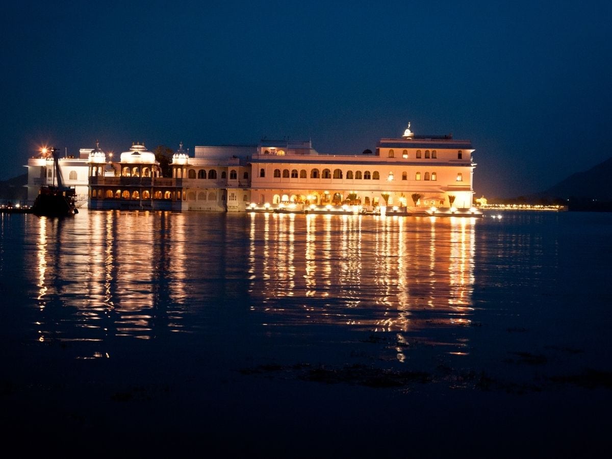 7 Indian Destinations To Visit On A Full Moon Night