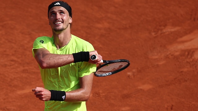 Alexander Zverev at the French Open (AFP)