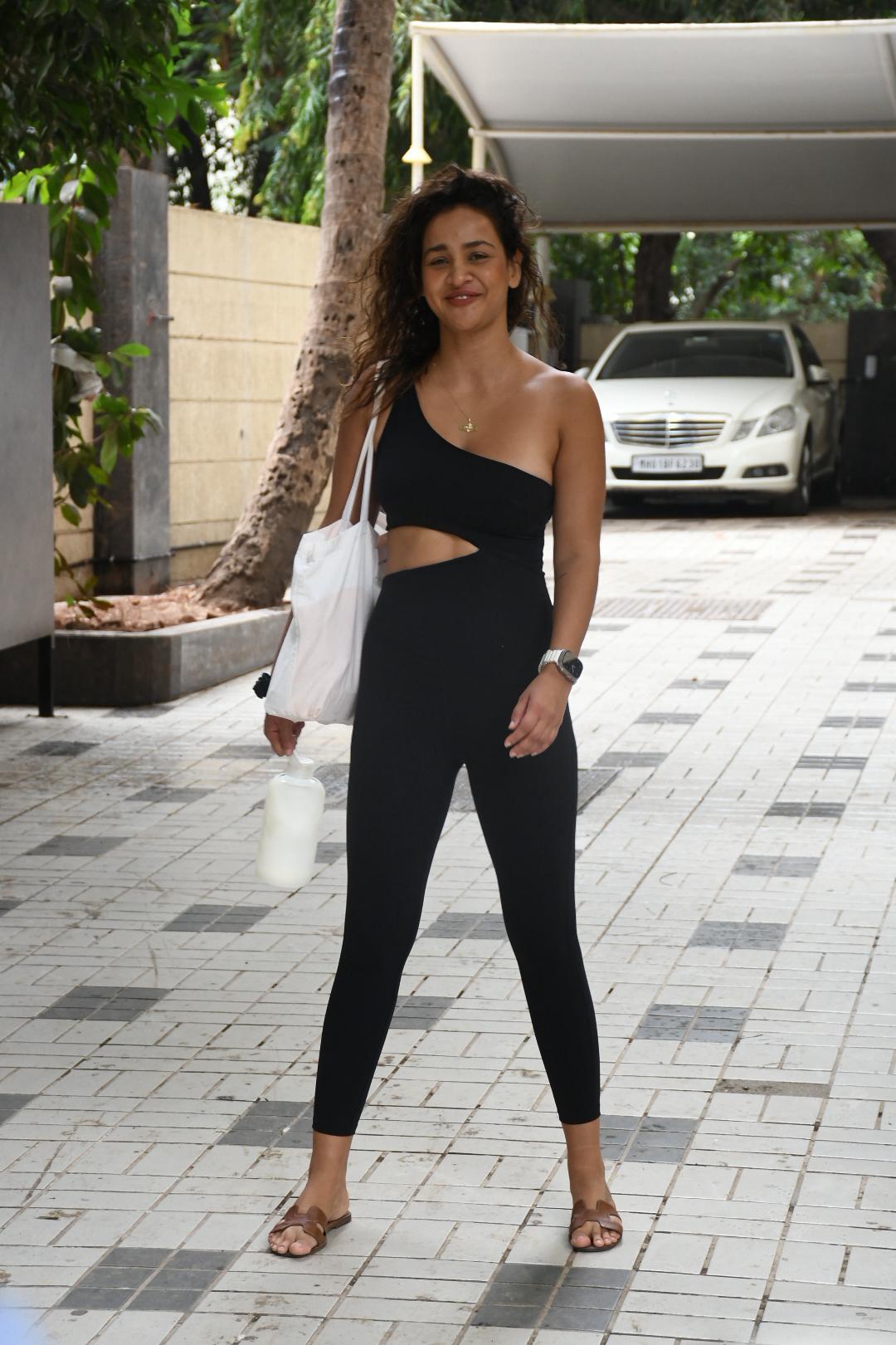 Aisha Sharma Aisha Sharma