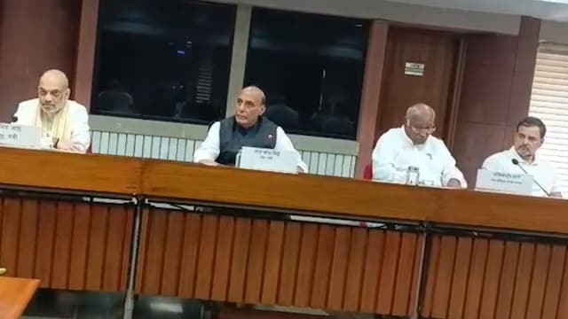 Govt holds all-party meeting over Operation Sindoor  (CNN-News18)