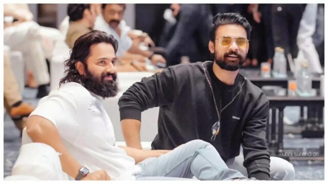 Unni Mukundan shared that helium  and Tovino Thomas person  been adjacent  friends for galore  years.








