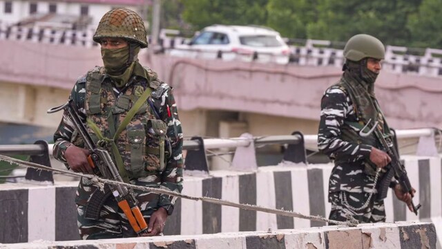 Moti Ram Jat is accused of sharing classified national security information with Pakistani Intelligence Operatives (PIOs) in exchange for money. (Representational image)