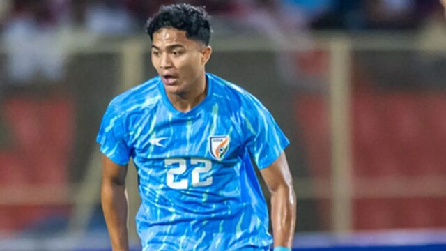 Edmund Lalrindika playing for Indian men's football team (AIFF)