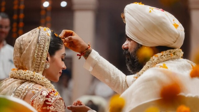 The photographer, Vishal Punjabi, who goes by theweddingfilmer on Instagram, has over 258,000 followers. 