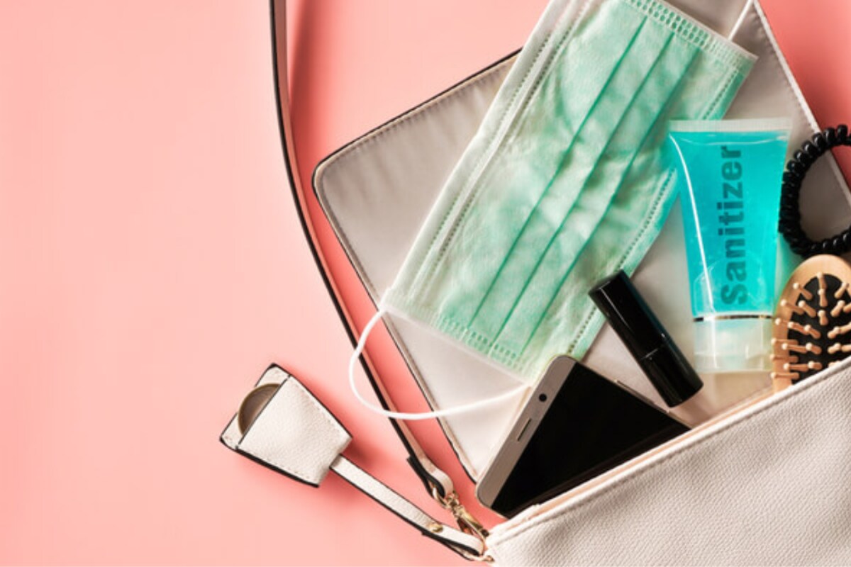 Stay Cool And Chic: 5 Essentials Every Summer Handbag Needs