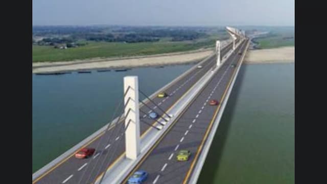 The bridge will feature six lanes in total. Of these, four lanes will be open for regular traffic, while two will be reserved for emergency use. (News18 Hindi)