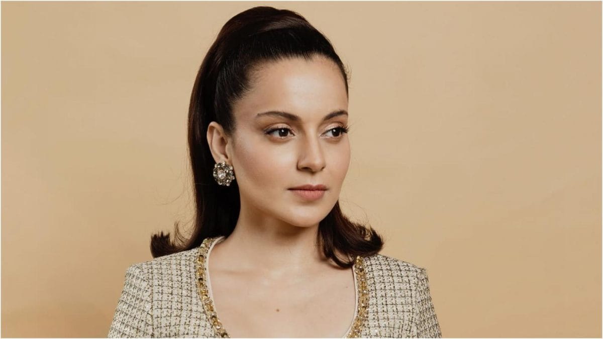 Kangana Ranaut Shares Proof After Being Accused Of Littering In Varanasi: ‘I Put The Plate In The Dustbin’ | Bollywood News Kangana Ranaut Shares Proof After Being Accused Of Littering In Varanasi: ‘I Put The Plate In The Dustbin’ | Bollywood News