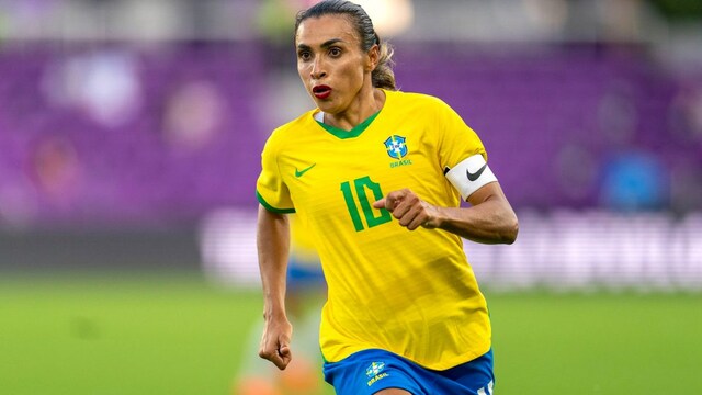 Brazil football legend Marta comes out of retirement (X)