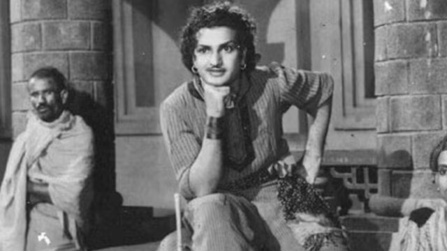 NTR's antithetic   habits weren't constricted  conscionable  to the nighttime  apparel. 
