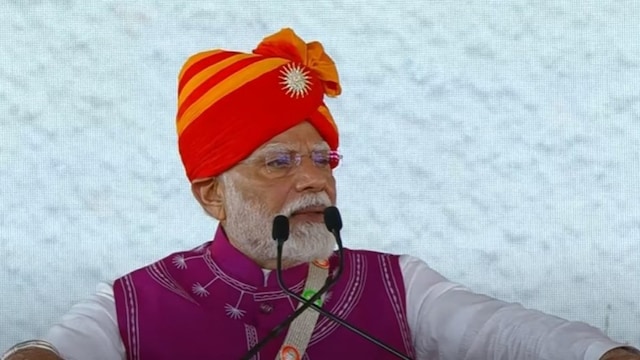  YouTube/ Narendra Modi)