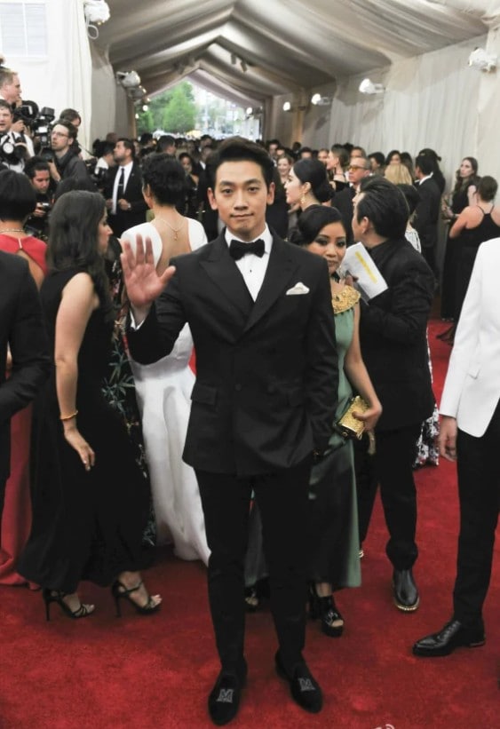 K-Pop star Rain at Met Gala K-Pop star Rain at Met Gala