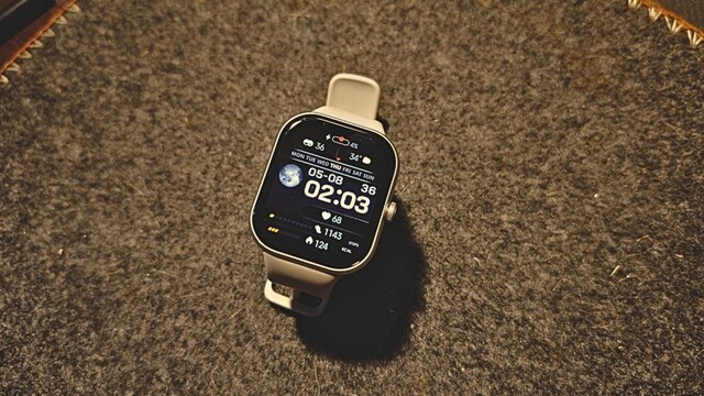 The new budget Redmi smartwatch has bright and big display.