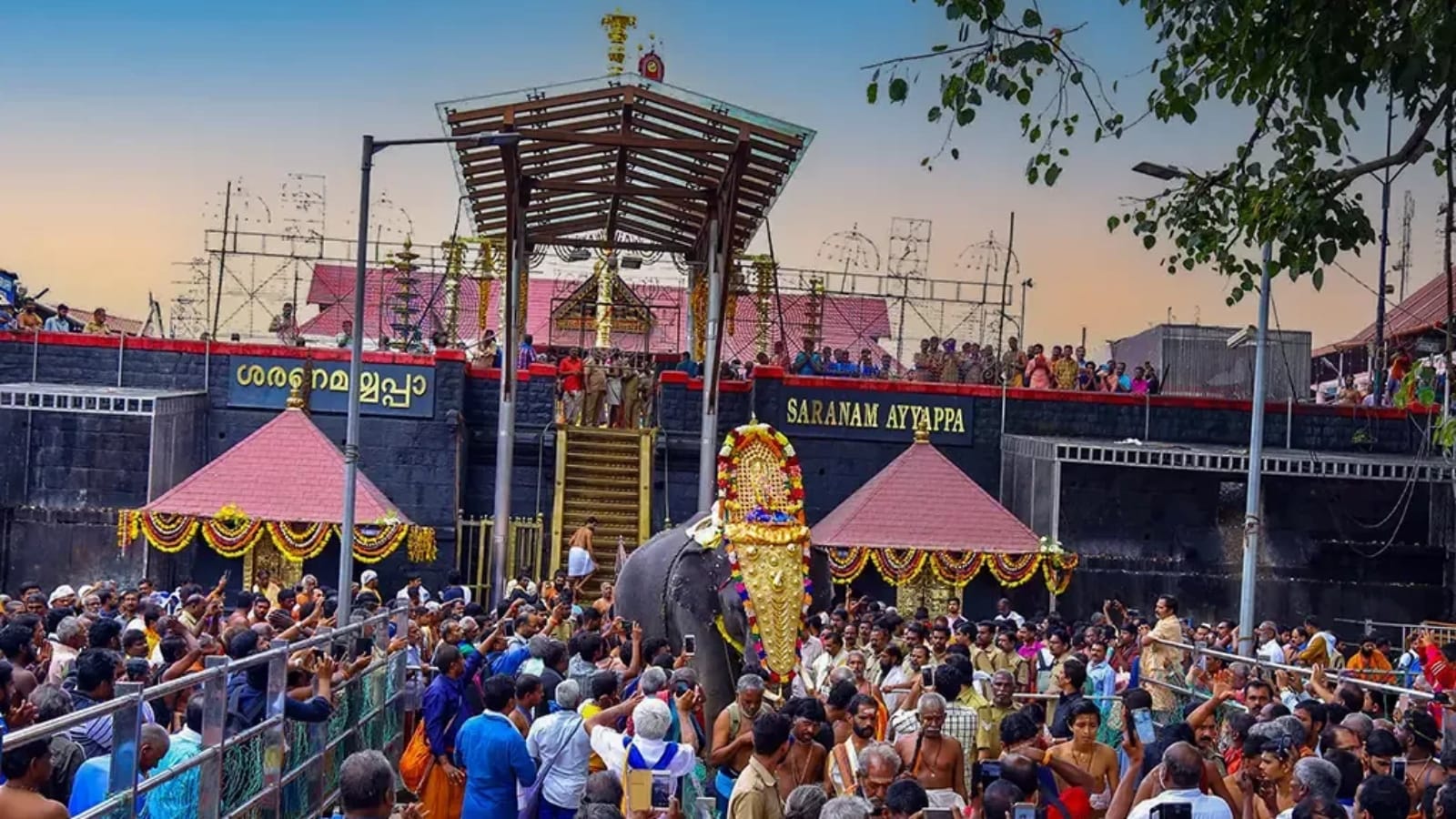 Tribunal Determina Investigação Urgente em Caso de Roubo de Ouro em Sabarimala: Oficiais Envolvidos?