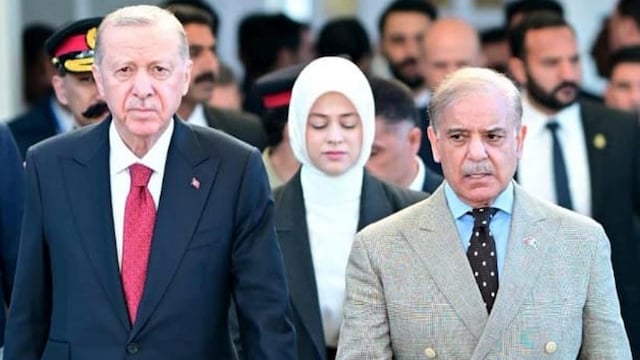 Pakistan PM Shehbaz Sharif to visit Turkey, Azerbaijan (AP Image)