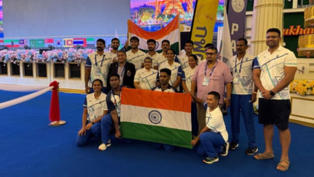 Indian contingent at the Asian Indoor Rowing Championship. (IANS) 