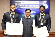 Satwiksairaj-Chirag Receive Khel Ratna Award From Sports Minister Satwiksairaj-Chirag Receive Khel Ratna Award From Sports Minister