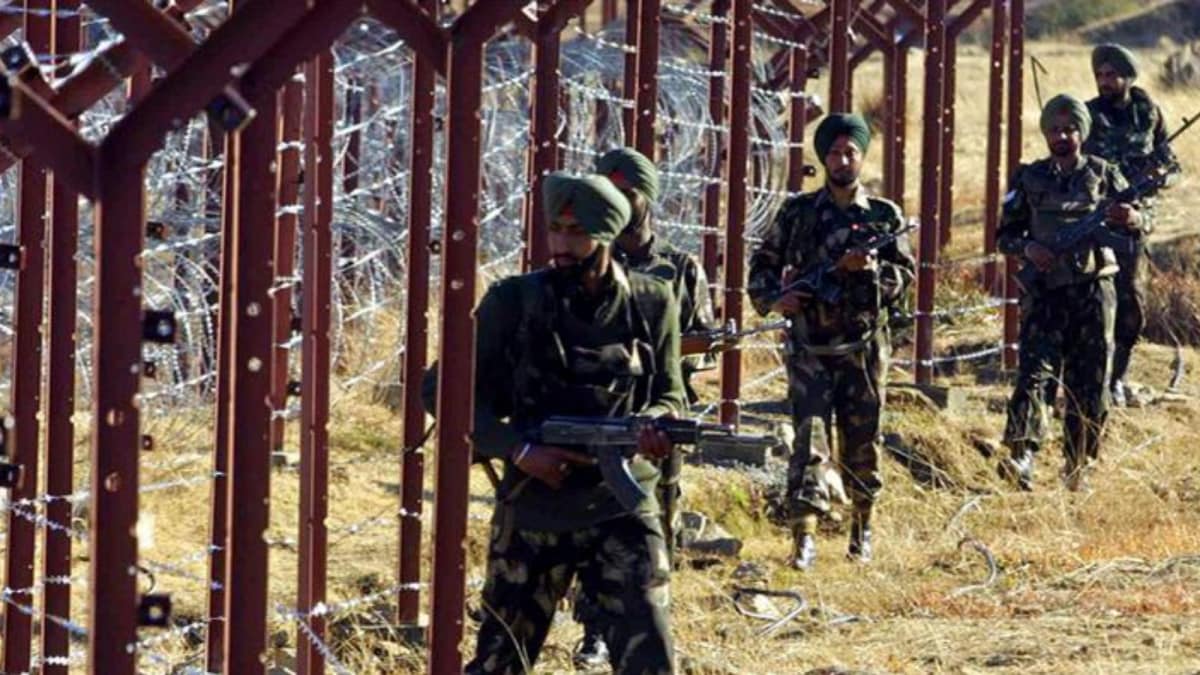 Pakistan seeks de-escalation after Indian strikes; meeting desired