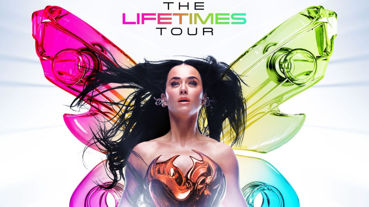 Katy Perry Suffers Wardrobe Malfunction As Bra Snaps Off During Live Show 