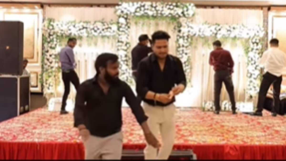 Watch: Groomsmen Dance To Uyi Amma At Sangeet, Internet Can’t Get Enough