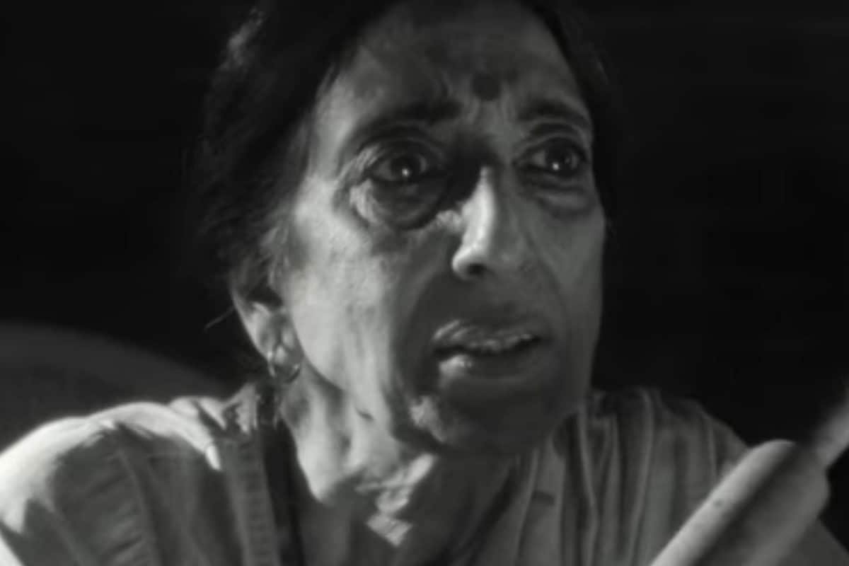 Remember Raju’s Mom From 3 Idiots, She’s Back In New Flipkart Minutes Ad