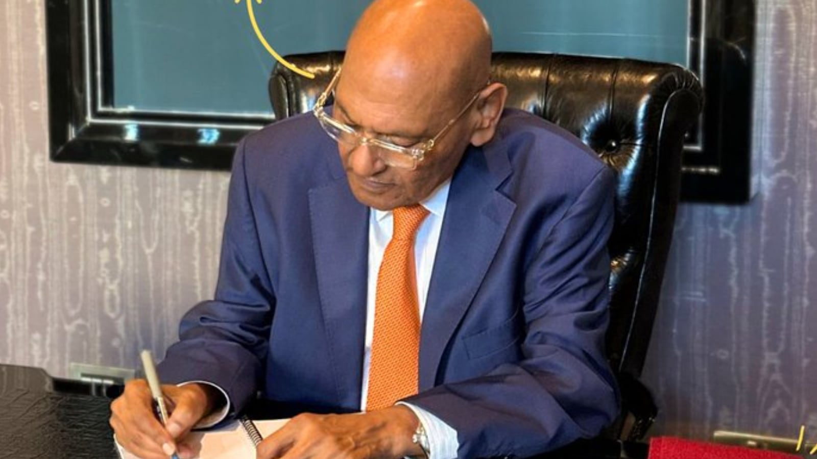 Vedanta Founder: Confidence Trumps Grammar for Success