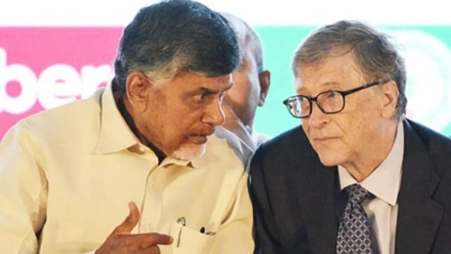 Andhra Pradesh Chief Minister N Chandrababu Naidu with Microsoft co-founder Bill Gates | File Image/ANI