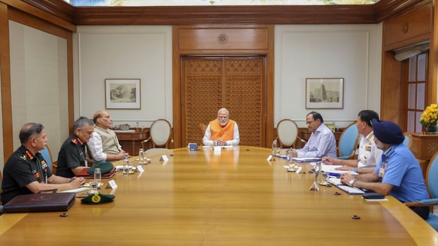  PMO/PTI)