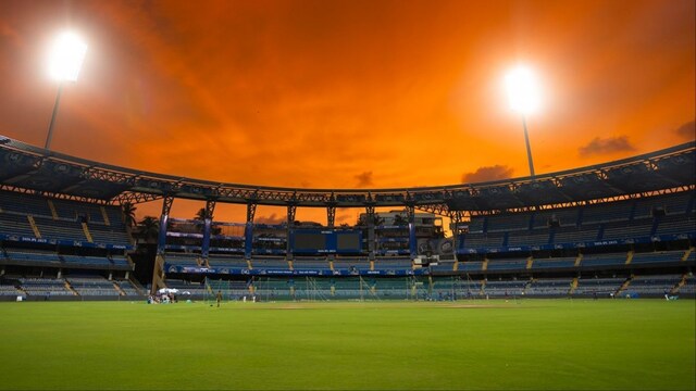 X/@mipaltan)