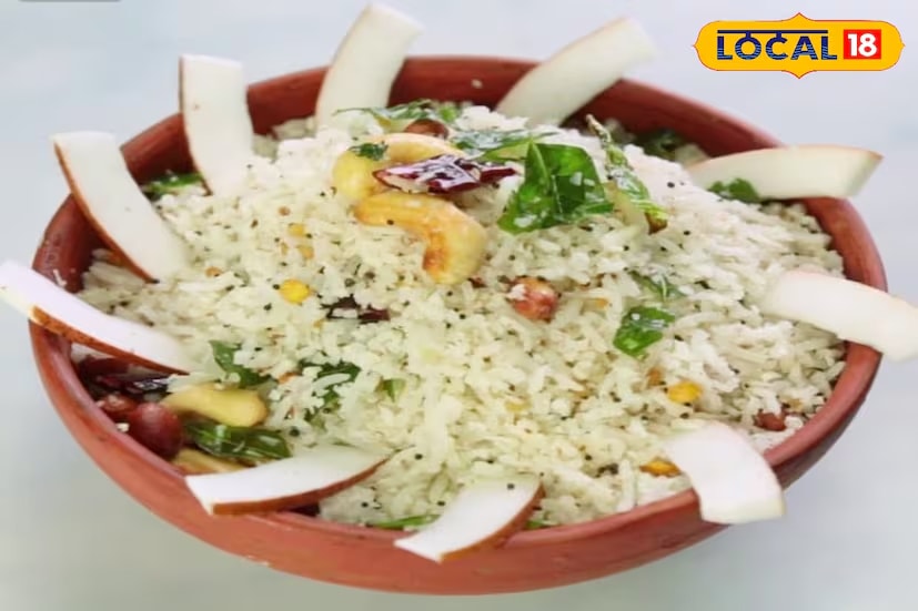 Also, do not fry the coconut for too long, or it will lose its natural sweetness. Once the grated coconut blends well with the rice, your flavourful Kumbakonam-style coconut rice is ready. The combination of sugar and roasted peanuts gives this version a distinct and rich taste. (News18 Tamil) Also, do not fry the coconut for too long, or it will lose its natural sweetness. Once the grated coconut blends well with the rice, your flavourful Kumbakonam-style coconut rice is ready. The combination of sugar and roasted peanuts gives this version a distinct and rich taste. (News18 Tamil)