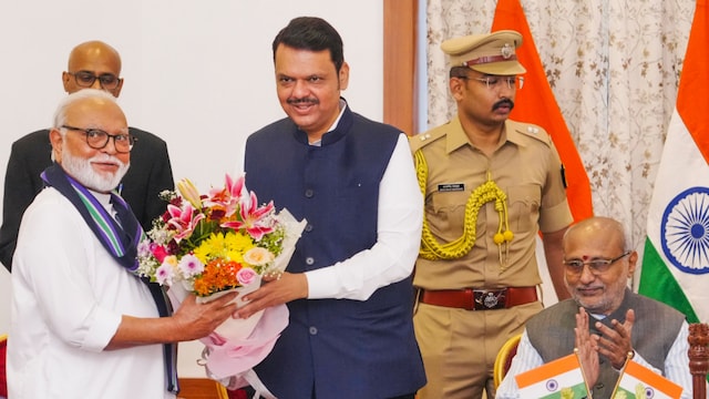  Maharashtra CMO)