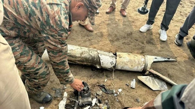 Fragments of two PL 15E missiles from Pakistan recovered from Hoshiarpur area of Punjab. (News18)