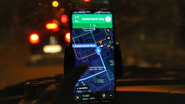 Google Maps' "Blackspots Alert" volition  pass    drivers of high-risk mishap  zones successful  existent  time. (Representational Image)
