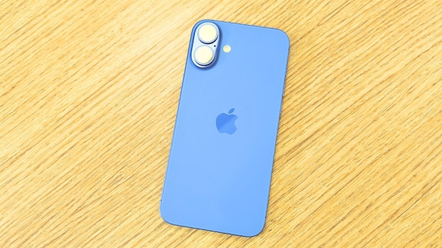 Apple is erstwhile  again starring  the marketplace  charts with each  the iPhone 16 models successful  the apical  10.