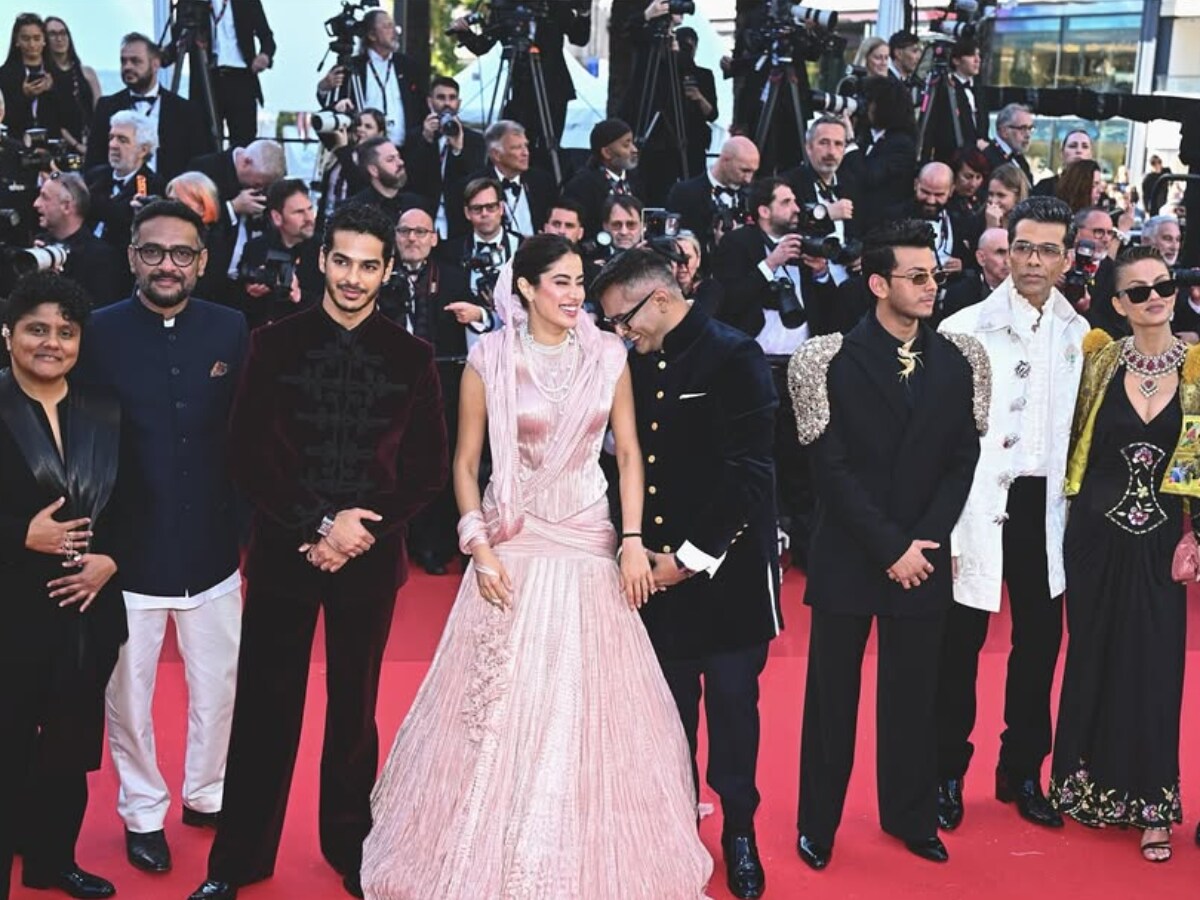 Janhvi Kapoor Wows In Backless Green Gown And Traditional Indian Jewels At  Homebound Premiere