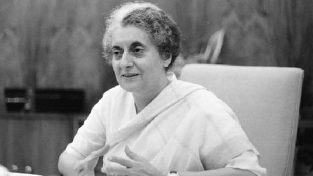 With the Congress increasingly resembling a personality cult around Indira Gandhi and Sanjay Gandhi, Nayantara Sahgal began to drift toward opposition voices (News18 Hindi)