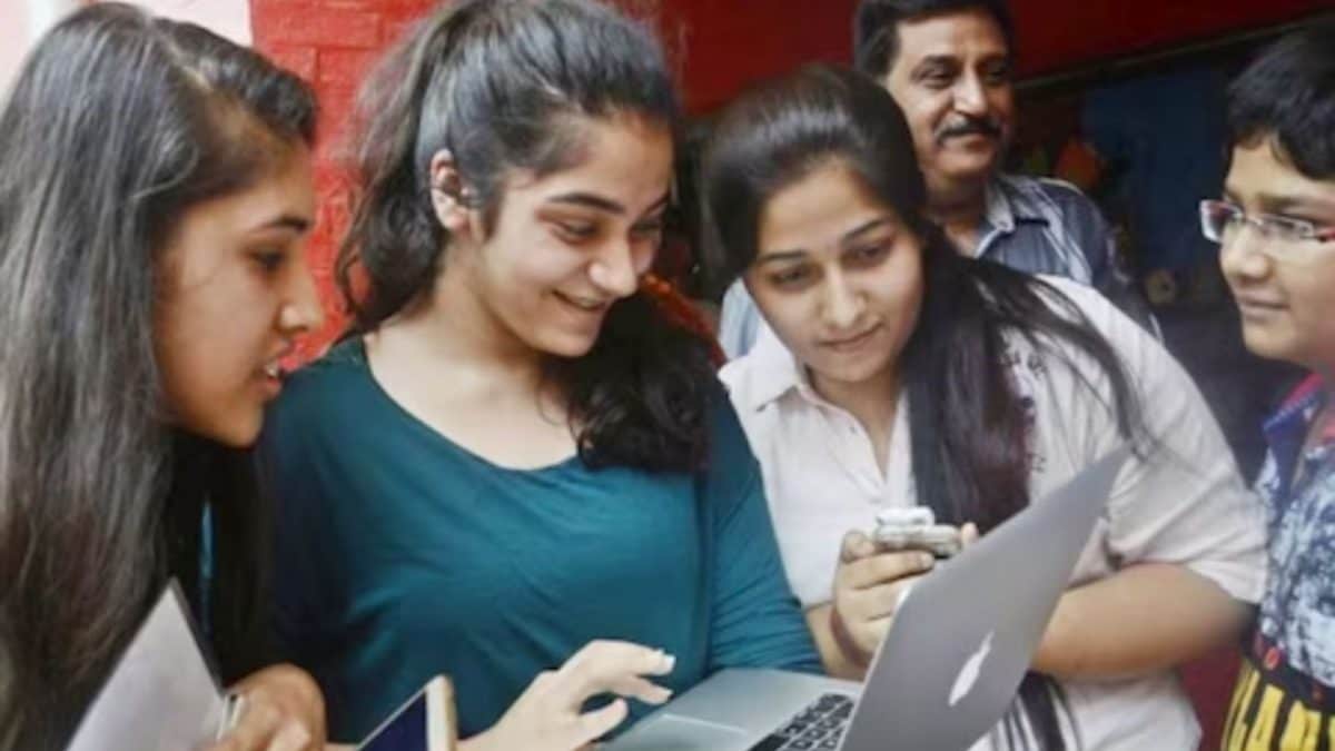 JEE Advanced 2025 Cut-Off Reduced, Check Category-Wise Qualifying Marks