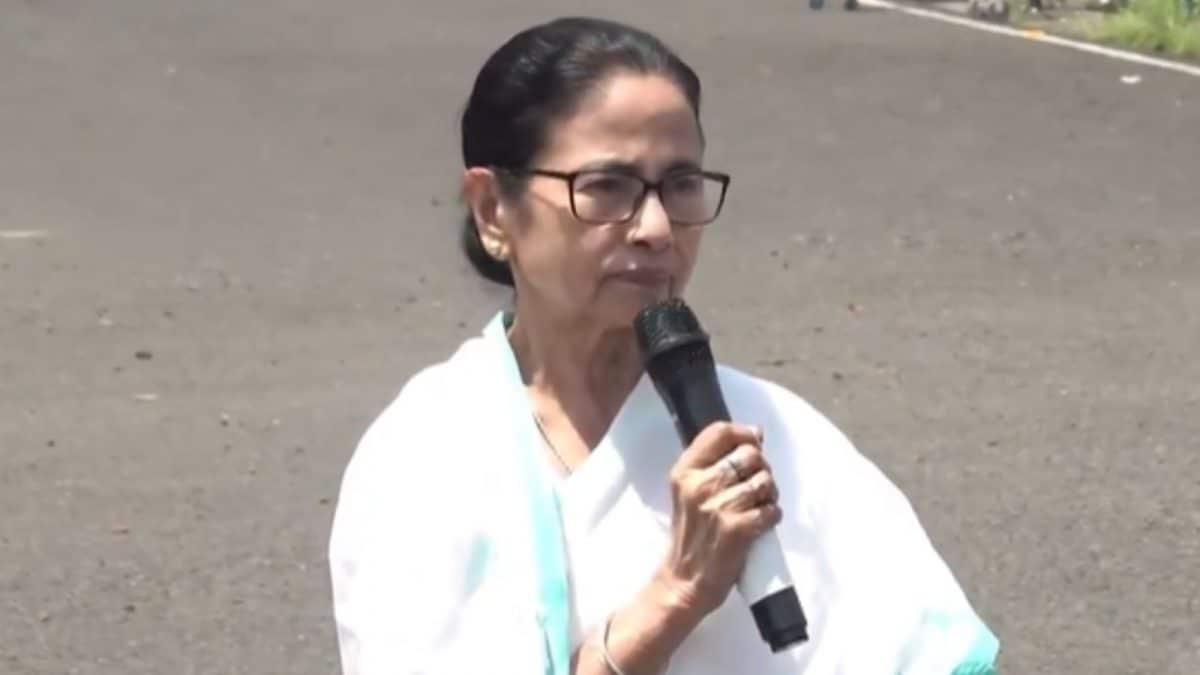 “कभी भी हमें सूचित नहीं किया”: ममता बनर्जी हमलों का केंद्र मोना -पार्टी विजिट ऑफ द डेलिगेशन में