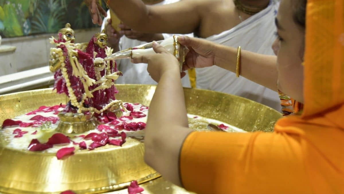 Panchang, May 20, 2025: Tithi, Nakshatra, Rashi And Muhurat Panchang, May 20, 2025: Tithi, Nakshatra, Rashi And Muhurat