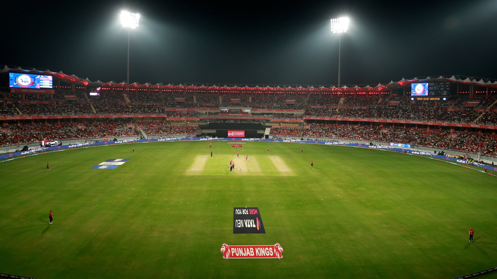 What Happens If IPL Eliminator Between Gujarat Titans And Mumbai Indians  Gets Washed Out? - News18