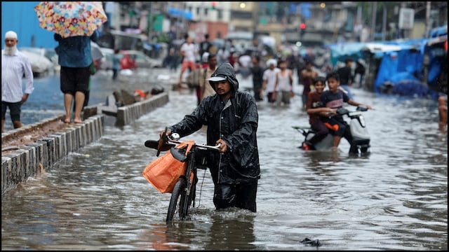 Mumbai is reeling under heavy rains since last week. (Reuters)
