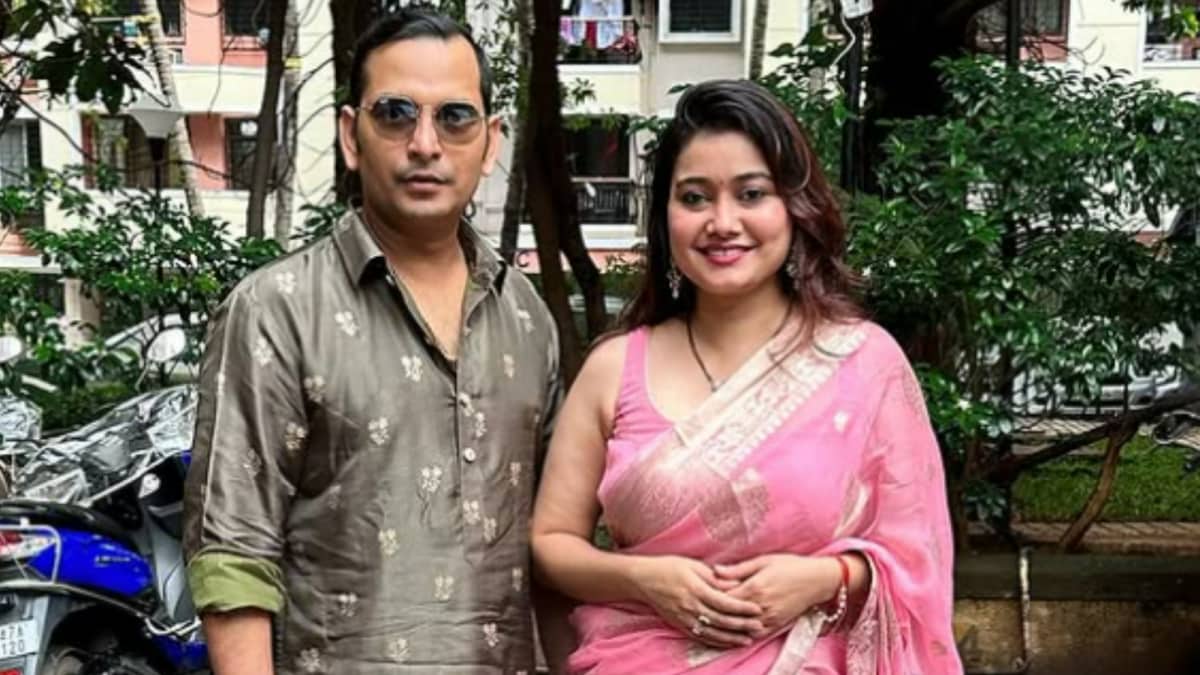Paritosh Tripathi, Wife Meenakshi Chand Welcome A Baby Girl: ‘Bitiya Ka Baap’