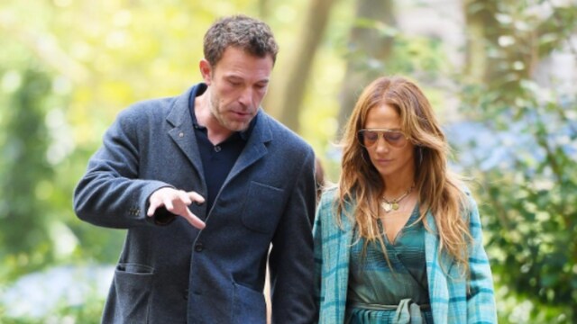 The actor-singer opened up about telling her twins after parting ways with Ben Affleck. (Photo Credits: Instagram)
