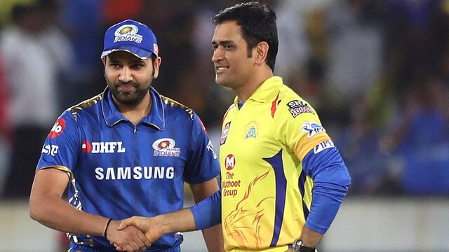Rohit Sharma (left) and MS Dhoni are the 2  astir   palmy  captains successful  IPL history. (PTI Photo)