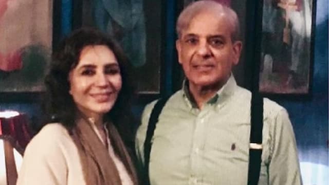 Shehbaz Sharif’s marriage to Tehmina Durrani was met with strong opposition from his elder brother, Nawaz Sharif. (News18 Hindi)