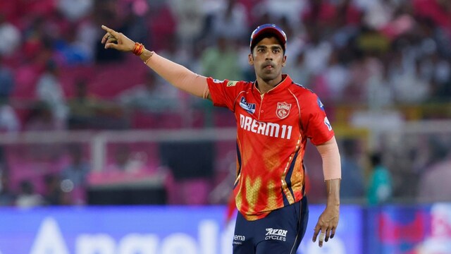 Shashank Singh led Punjab Kings aft  Shreyas Iyer was subbed out. (BCCI Photo)