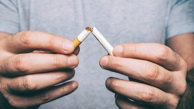 A total 300 students between Classes 9 to 12 in Ernapuram block, Namakkal were surveyed by scientists to learn about uses of tobacco among children. (File Photo)